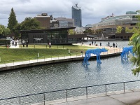 会場の総合体育館